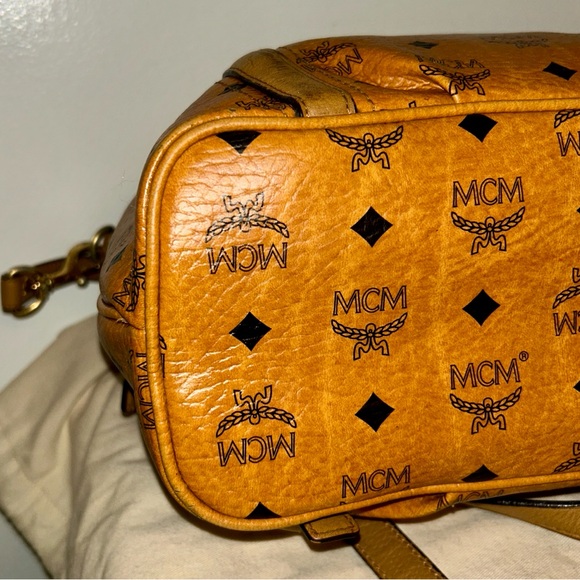 MCM Visetos Cognac Tote Bag . With Crossbody strap - Picture 8 of 16